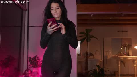 Maya online show from 02-28-26, 11:28