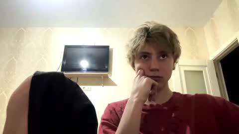 Snapshot of artem228play chatting on 06-04-26, 01:22 artem228play online show from 06-04-26, 01:22