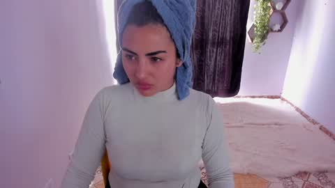 Snapshot of artemis_020 chatting on 12-31-24, 07:40 FENIX online show from 12-31-24, 07:40