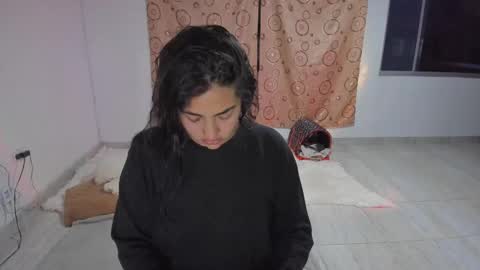 Snapshot of artemis_020 chatting on 02-16-25, 03:04 FENIX online show from 02-16-25, 03:04