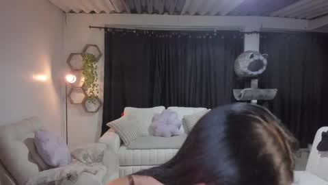 Snapshot of artemis_020 chatting on 10-10-25, 12:53 FENIX online show from 10-10-25, 12:53