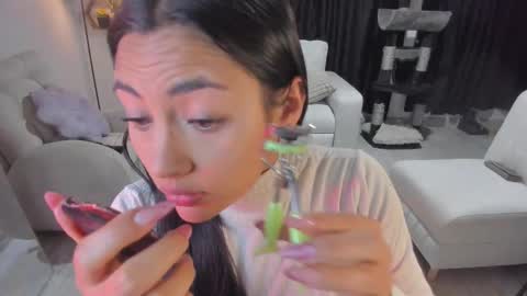 Snapshot of artemis_020 chatting on 10-16-25, 01:06 FENIX online show from 10-16-25, 01:06