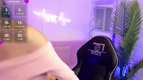 artemiss_tay online show from 09-30-25, 07:41