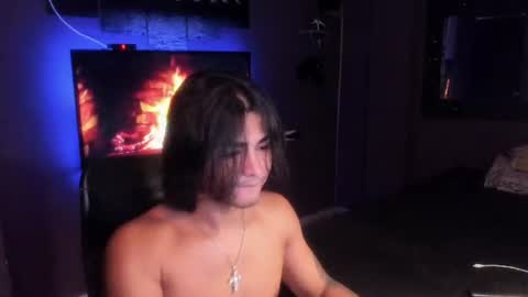 Snapshot of arthur_hunter chatting on 08-05-26, 10:33 I AM HERE online show from 08-05-26, 10:33