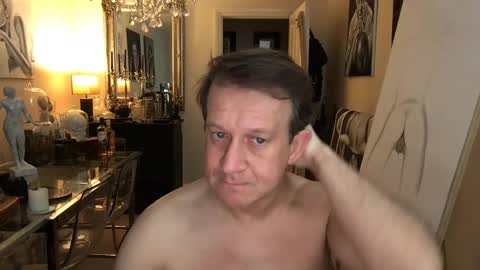 Snapshot of artisterotic chatting on 12-15-24, 07:46 artisterotic online show from 12-15-24, 07:46