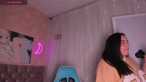 Snapshot of artmisa0519 chatting on 09-23-25, 08:28 artmisa0519 online show from 09-23-25, 08:28