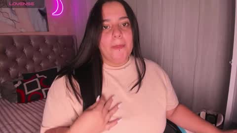 Snapshot of artmisa0519 chatting on 09-27-25, 10:53 artmisa0519 online show from 09-27-25, 10:53