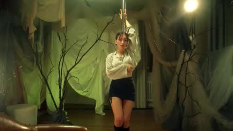 Snapshot of artmosphera chatting on 11-16-25, 12:38 The ticket show has been postponed to Monday tomorrow. Sorry womens day online show from 11-16-25, 12:38