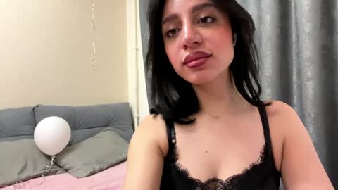 Hi Siri online show from 04-19-26, 06:10