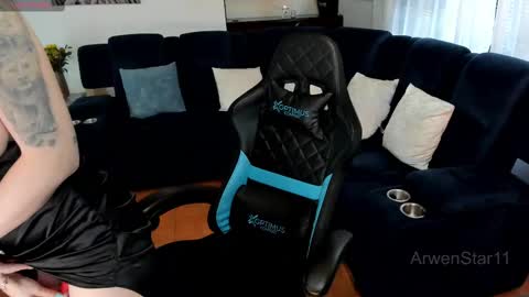 hellen online show from 03-06-25, 01:14