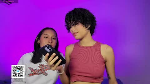 Snapshot of ary_and_kel chatting on 05-21-26, 11:12 Ariana and Kelsieh online show from 05-21-26, 11:12