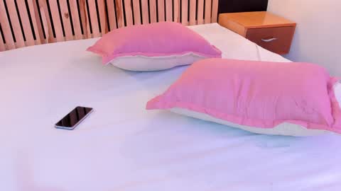 Snapshot of arya_nahalii chatting on 01-14-25, 05:23 Ana online show from 01-14-25, 05:23