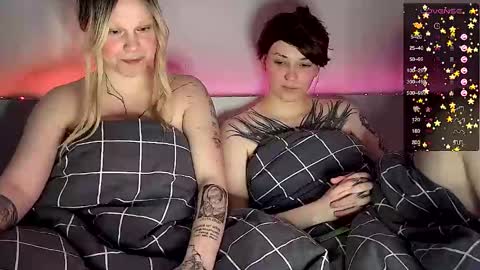 Arya brunett and Cassie blond online show from 03-04-25, 10:35