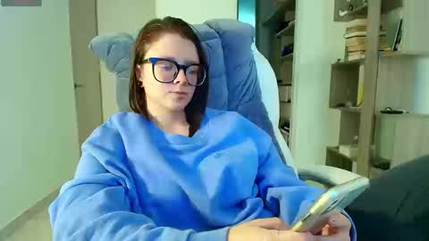 Snapshot of arya_starkw chatting on 09-08-25, 04:39 Ary 3 online show from 09-08-25, 04:39