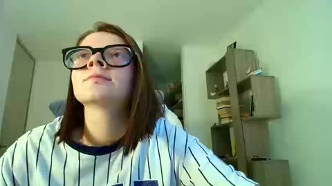 Snapshot of arya_starkw chatting on 09-11-25, 03:12 Ary 3 online show from 09-11-25, 03:12