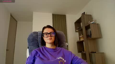 Snapshot of arya_starkw chatting on 11-14-25, 02:49 Ary 3 online show from 11-14-25, 02:49