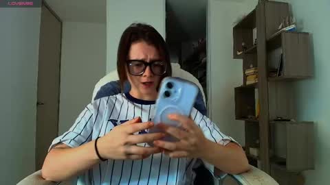 Snapshot of arya_starkw chatting on 12-05-25, 01:09 Ary 3 online show from 12-05-25, 01:09