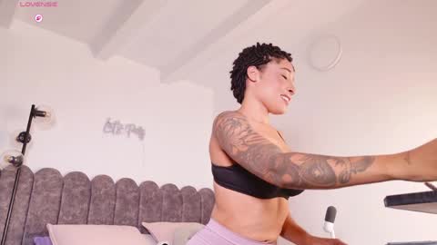 aryascollins online show from 04-08-26, 01:49