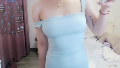 Snapshot of arylia_3 chatting on 07-17-26, 03:57 Lily online show from 07-17-26, 03:57