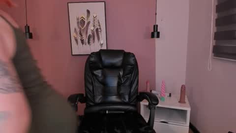 Asami  online show from 10-25-25, 08:25