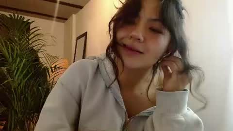Snapshot of asaray_t chatting on 07-24-26, 01:14 Saray online show from 07-24-26, 01:14