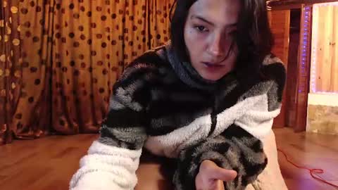 Snapshot of asaray_t chatting on 07-27-26, 01:34 Saray online show from 07-27-26, 01:34