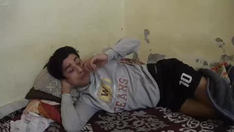 Snapshot of ash2730 chatting on 12-04-25, 02:43 ash2730 online show from 12-04-25, 02:43