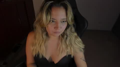 ash_smith1 online show from 01-15-25, 10:46