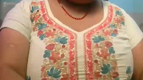 Snapshot of asha3388 chatting on 12-21-25, 07:26 SONI online show from 12-21-25, 07:26