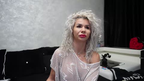 Snapshot of ashadevon_fit chatting on 01-03-25, 02:43 Asha online show from 01-03-25, 02:43