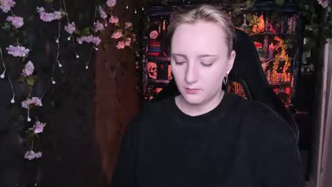 Snapshot of asheluck chatting on 07-07-26, 06:27 AshleyAshe online show from 07-07-26, 06:27