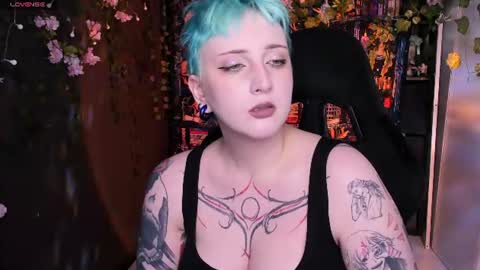 Snapshot of asheluck chatting on 07-19-26, 07:12 AshleyAshe online show from 07-19-26, 07:12