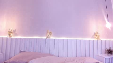 I am Ashley online show from 10-10-25, 07:24