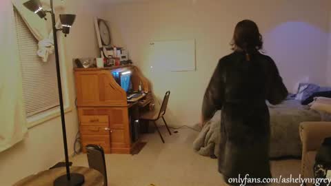 Ashelynn Grey online show from 02-15-25, 08:54