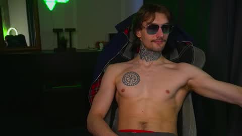 Jerk Machine online show from 10-10-25, 01:43