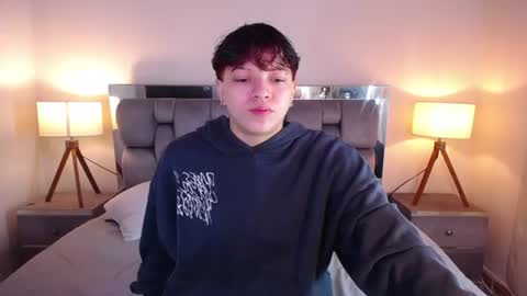 asher_addams__ online show from 07-04-26, 05:13