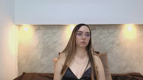 Snapshot of ashkey_bennet chatting on 11-23-25, 04:56 Asley Bennet online show from 11-23-25, 04:56