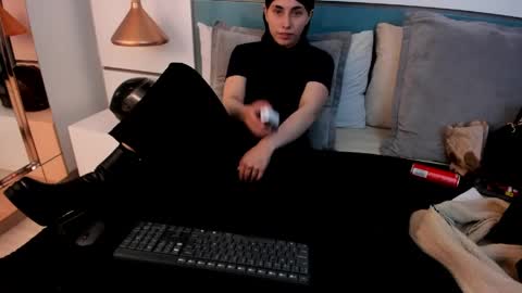 Snapshot of ashkoreh chatting on 04-22-26, 03:46 Ashkoreh online show from 04-22-26, 03:46
