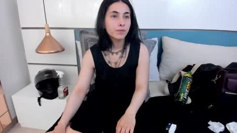 Snapshot of ashkoreh chatting on 04-28-26, 06:57 Ashkoreh online show from 04-28-26, 06:57