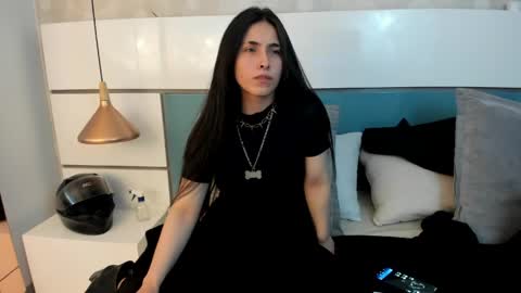 Snapshot of ashkoreh chatting on 05-19-26, 07:20 Ashkoreh online show from 05-19-26, 07:20