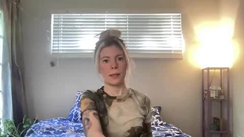 Ashlee online show from 02-21-26, 07:15