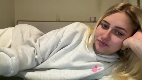 Ashleigh Carter xx online show from 06-08-26, 10:10