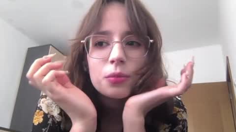 Leyla online show from 07-10-26, 10:40