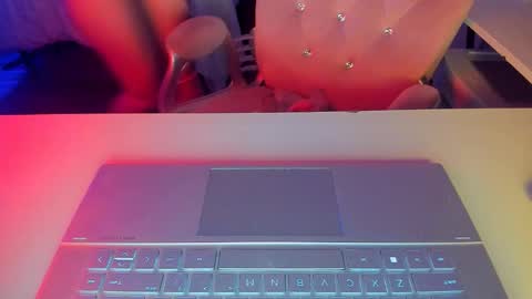 Ashley online show from 12-18-25, 10:38