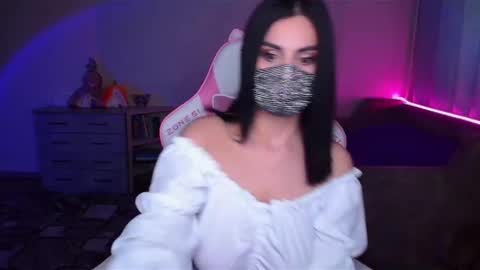   Yasmina   online show from 02-07-25, 03:23