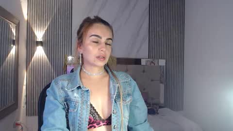ashley__tylor online show from 01-14-26, 07:03