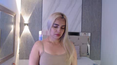Snapshot of ashley__tylor chatting on 06-11-26, 12:32 ashley__tylor online show from 06-11-26, 12:32
