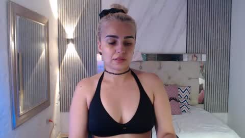 Snapshot of ashley__tylor chatting on 06-12-26, 07:02 ashley__tylor online show from 06-12-26, 07:02
