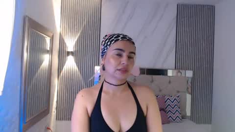Snapshot of ashley__tylor chatting on 06-19-26, 05:06 ashley__tylor online show from 06-19-26, 05:06