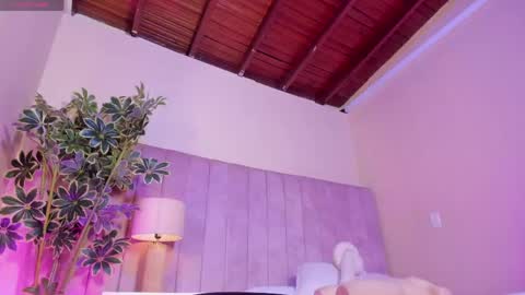 ashley_beaomunt online show from 04-14-26, 11:05